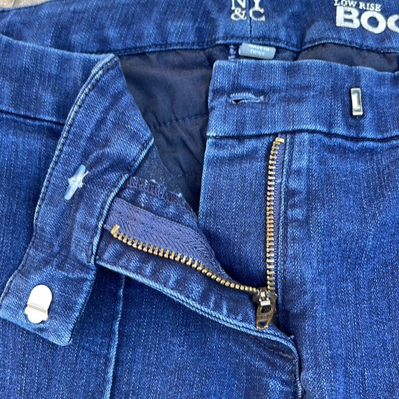 New York & Company Low Rise Boot Cut Front Seam Denim Jeans Size 2 - Picture 6 of 9
